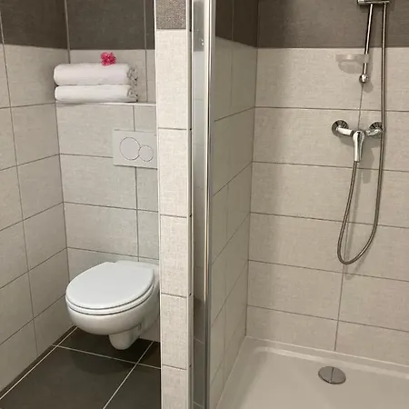 Pavillon De L'etang Châteauneuf-du-Rhône