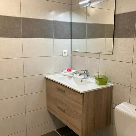 Pavillon De L'etang *