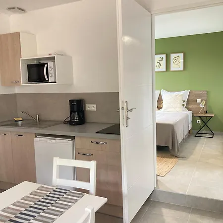 Pavillon De L'etang Apartment *