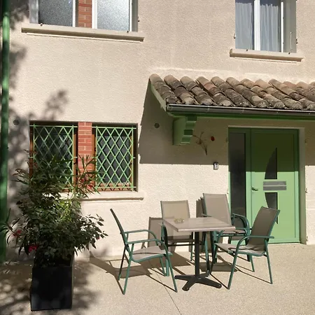 Pavillon De L'etang *